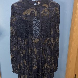 Free People beautiful too open back super chic size large